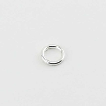 Plain-sterling-silver-jump-ring