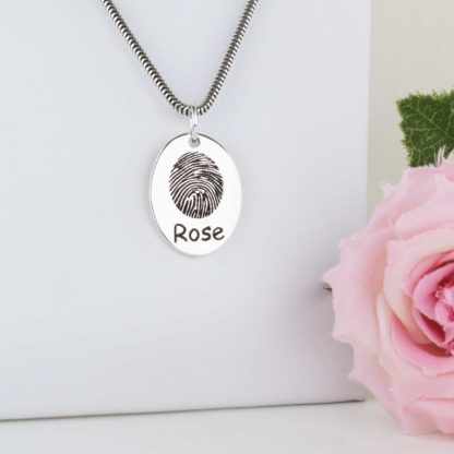 Sterling-silver-oval-memorial-fingerprint-personalised-pendant-necklace