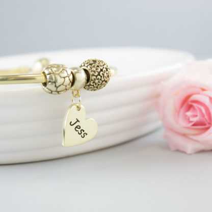 personalised-gold-heart-charm-reverse-text-bracelet