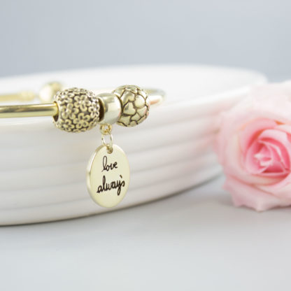 personalised-memorial-gold-oval-charm-handwriting-bracelet
