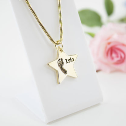 gold-star-footprint-pendant-personalised-necklace