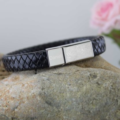 Leather-memorial-fingerprint-bracelet-black-personalised