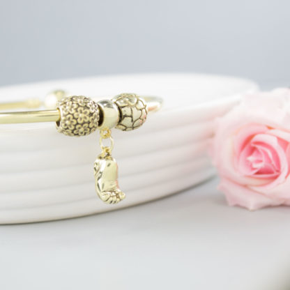personalised-gold-mini-foot-cast-charm-bracelet