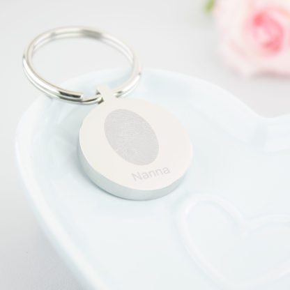 personalised-stainless-steel-engraved-memorial-fingerprint-round-keyring